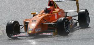 Alessio Picariello gewinnt Rennen 1 der ADAC Formel Masters in Spa