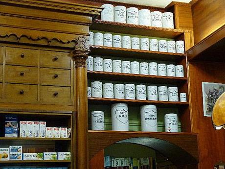 Rats Apotheke in Celle innen