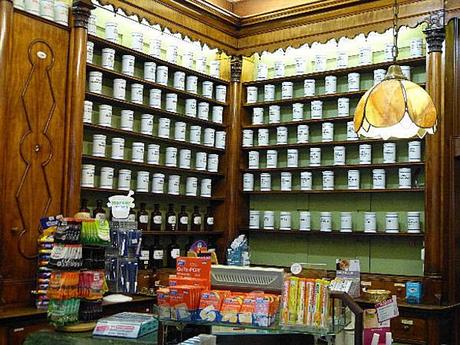 Rats Apotheke in Celle innen