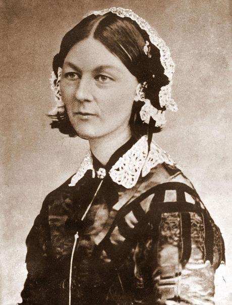Kuriose Feiertage - 12. Mai - Internationaler Tag der Pflege - Florence Nightingale (cc) By H. Lenthall, London [Public domain], via Wikimedia Commons