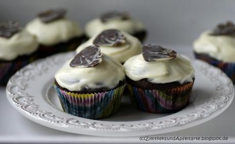 Für alle Schokoholics und eine echte Sünde wert: Schokoladen-Cupcakes mit Mascarpone-Topping