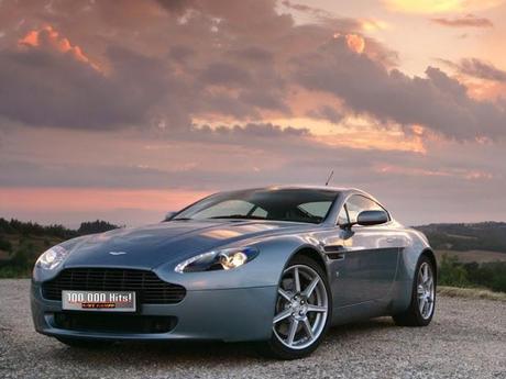 Aston Martin V8 Vantage - Tested By Hot NEWS Blog