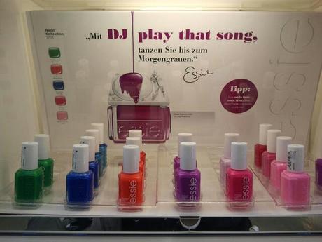 {ESSIE Neon Summer Collection 2013 play that song
