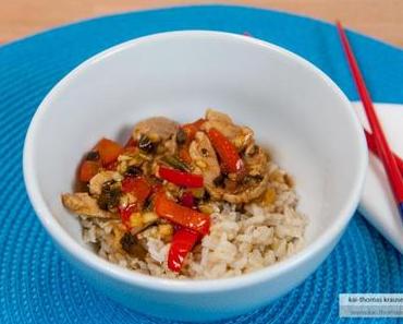 Schweinefleisch mit Pflaumensoße