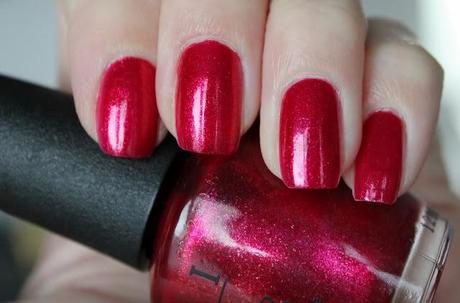 [Nails & Outfit] - O.P.I. 'You only live twice'