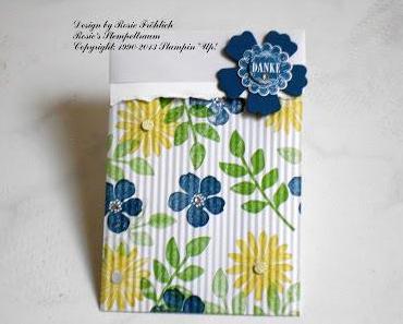 Gewellter Umschlag mit Karte