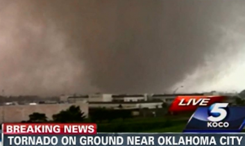 BREAKING NEWS: Monster-Tornado zieht Schneise der Verwüstung durch Moore (Oklahoma)