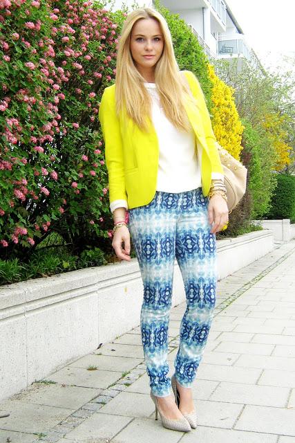 Tuesday to go: yellow blazer with printed blue pants