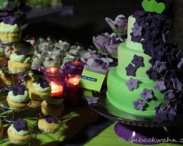 Hochzeitsfeier in der Toskana – Candy Table in lila und grün unter erschwerten Bedingungen