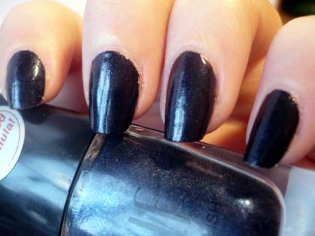 [Lacke in Farbe ... und bunt!] E.l.f. Nail Polish Dark Navy