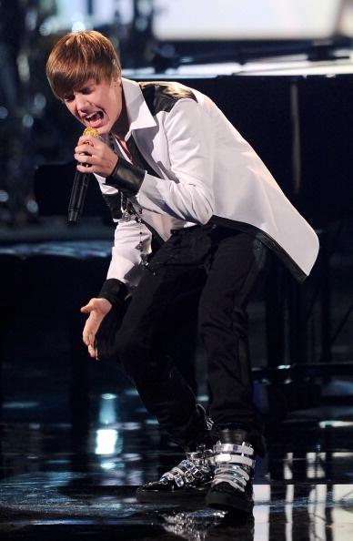 LOS ANGELES, CA - NOVEMBER 21: Singer Justin Bieber performs onstage during the 2010 American Music Awards held at Nokia Theatre L.A. Live on November 21, 2010 in Los Angeles, California. (Photo by Kevork Djansezian/Getty Images for DCP)