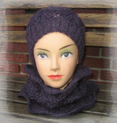 Cabled Feather Cowl