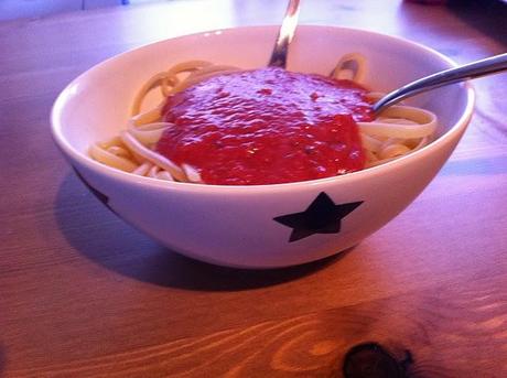 Spaghetti-Tomate-Mozarella!