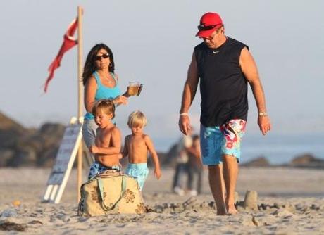 While Britney soaks up the sun on her romantic Hawaiian getaway, her boys Sean and Jayden James enjoy a lovely day with their grandparents Jamie and Lynne Spears at a Los Angeles area beach Tuesday August 24th 2010. The boys splashed around gleefully on the beach as Jamie and Lynne took turns with each. While Britney and Jason Trawick continue getting hot and heavy in Hawaii, its interesting to note that parents Jamie and Lynne looked like a happy couple together themselves despite being divorced since 2002. Fame Pictures, Inc