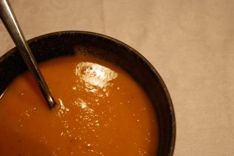 T-17. Festliche Süßkartoffel-Birnen-Suppe