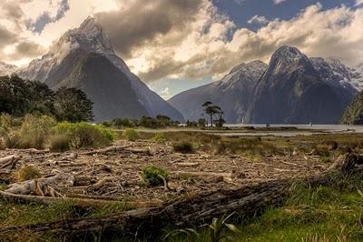 HDR Milford Sound