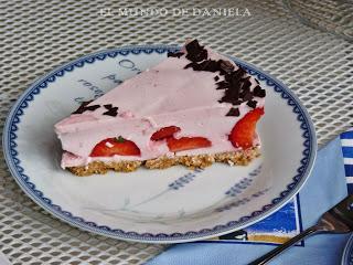 Erdbeer-Joghurttorte ohne backen / Tarta de yogur con fresas sin hornear