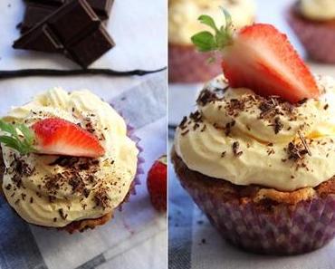 Erdbeercupcakes mit Zartbitterschokolade. Yummy! {Strawberry Love}