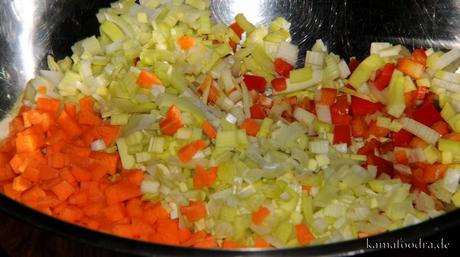 Belugalinsen-Salat mit gebratener Lachsforelle