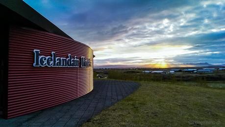 Sonnenuntergang beim Icelandair Hotel in Fludir