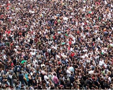 Zurück in die Menge