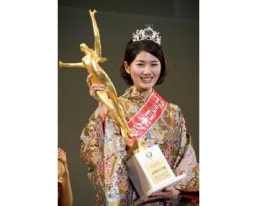 Japanische Schönheitsköniginnen räumen in Kep auf