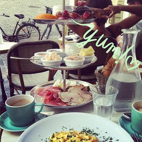Leckerstes Frühstück in town @Orphée  #food #foodporn #yummy #nomnom #breakfast #orphee #eggs #blog #blogger #style #fun #beststartintotheday #goodmorningworld