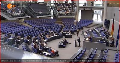 Bundestag: Volksvertreter zeigten wieder einmal reges Interesse an der weiteren Entrechtung der Bürger