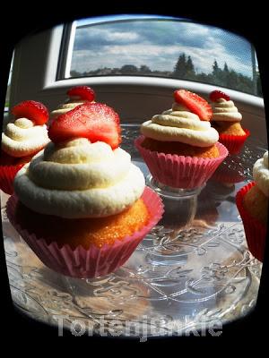Erdbeer-Cupcakes mit Vanillefrosting