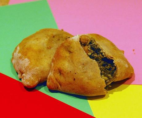 Vegan Spinach and Chickpea filled Quark Handpies