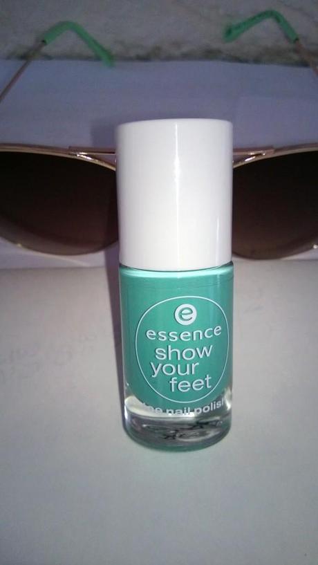 essence Show your feet 29 mint & cream