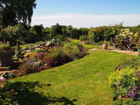 Es ist Sommer - endlich - Little Brickhill Open Gardens am letzten Sonntag