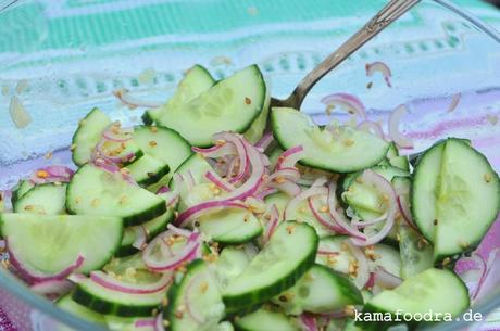 Grill and chill: Gurken-Ingwer-Salat und gebratene Tomaten