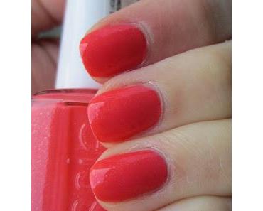 essie Sunday Funday [Naughty Nautical]