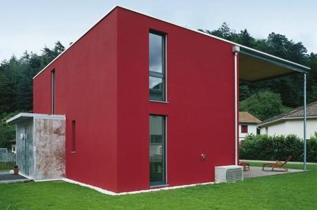 Ein schöner Putz in strahlenden Farben lässt ein Haus einladend und modern wirken. Foto: djd/Fachgruppe Putz & Dekor