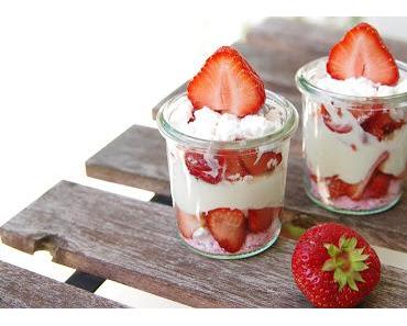 [Süßer Sonntag] Erdbeer-Trifle mit Baiser