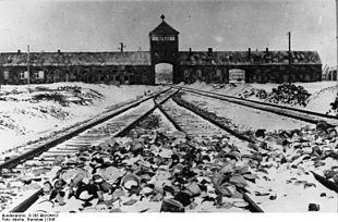KZ Auschwitz Einfahrt