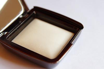 Review: Hourglass Ambient Lighting Powder 