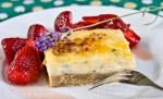 Crème brûlée squares à la lavande  – oder: Lecker Bakery plus Lavendel und Erdbeeren