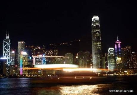  Skyline von Hong Kong bei Nacht