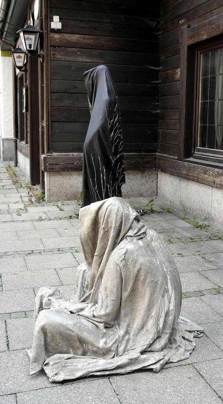 guardians of time waechter der zeit manfred kielnhofer kunst auktion galerie ginhart contemporary art sculpture 7