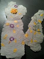 Papierschöpfen mit Blüten & Gräsern