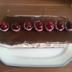 Geeister Kirsch-Stracciatella-Kuchen