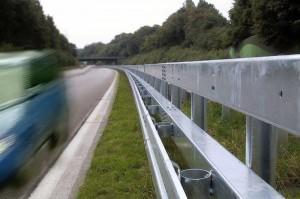 Leitschutzplanken sind wichtig für die Sicherheit
