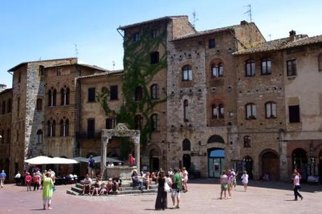 San Gimignano (CC awesomatik.com)