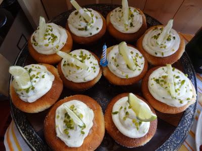 Cupcakes mit Limetten-Mascarpone-Creme