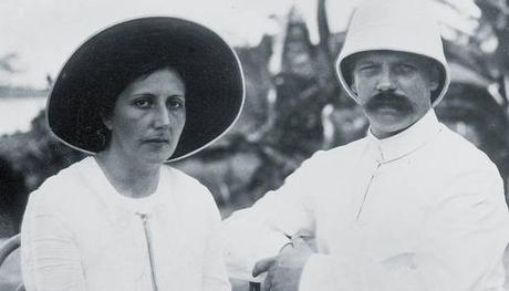 Helene und Albert Schweitzer in Lambarene 1913 (Deutsches Albert-Schweitzer-Zentrum)