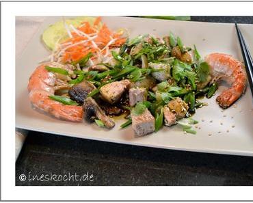 Crossover Fischsalat mit Garnelen und Kürbiskernöl