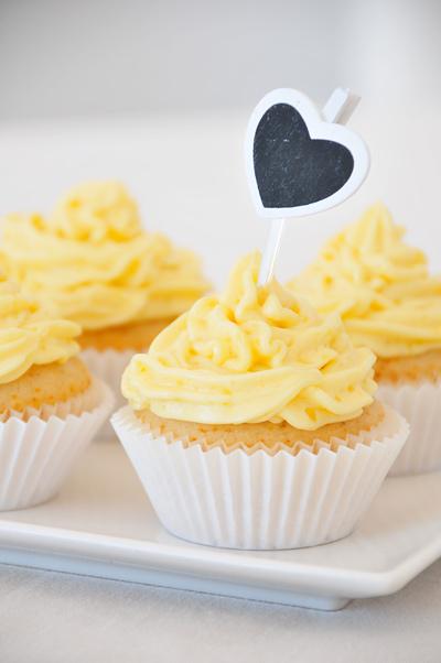 Vanille-Cupcakes mit Vanillecreme glutenfrei, vegan & fructosearm