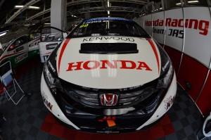 Takuya Izawa fährt in Suzuka einen dritten Werks-Honda